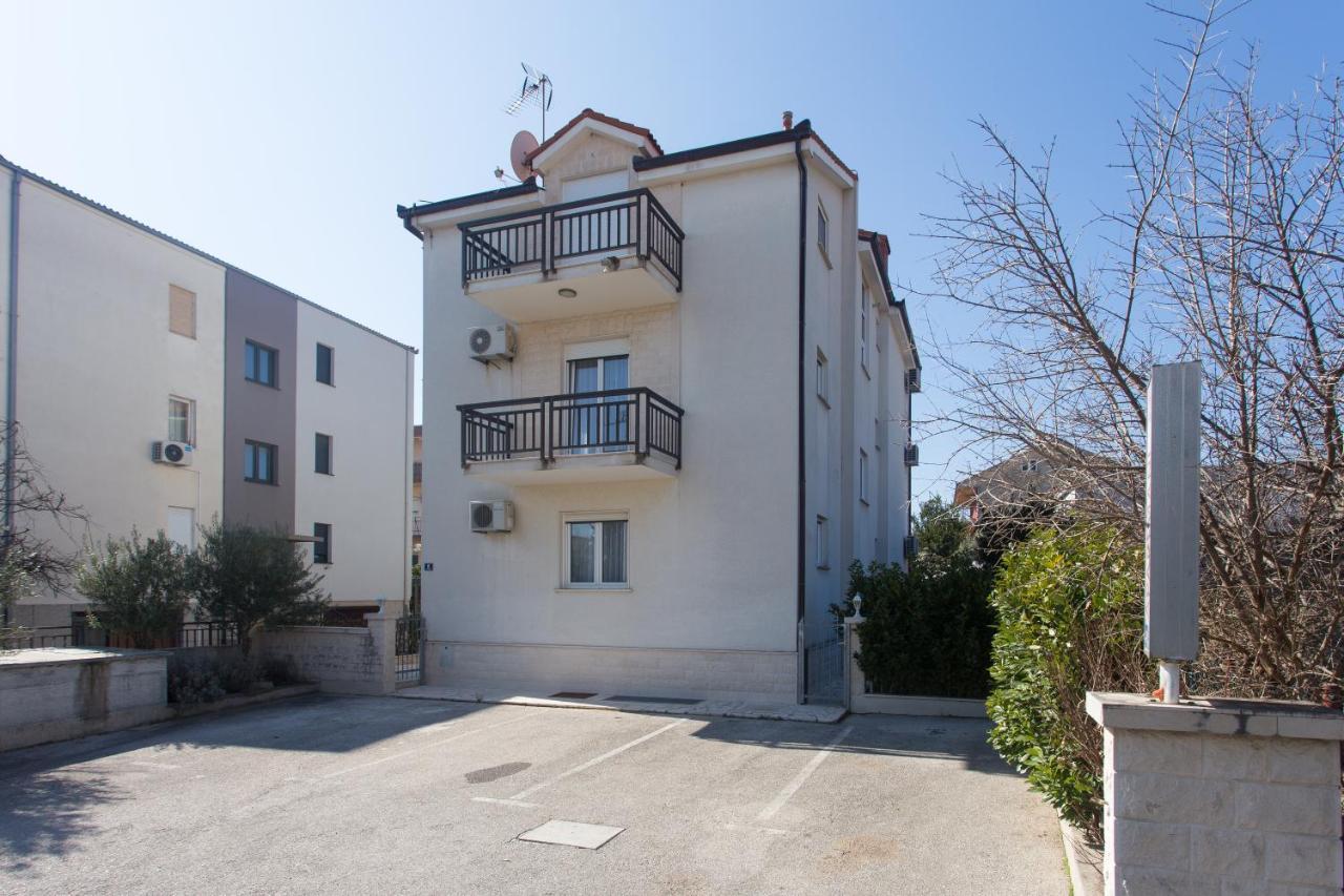 Apartments Villa Japeri Kaštela Extérieur photo